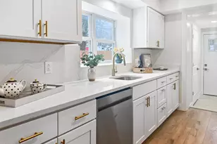 132 E Balsam Rd, Greentown, PA 18426 - Photo 9