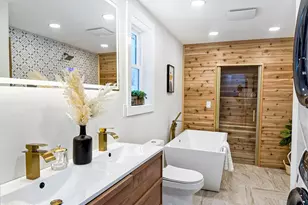 132 E Balsam Rd, Greentown, PA 18426 - Photo 11