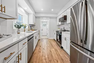 132 E Balsam Rd, Greentown, PA 18426 - Photo 9