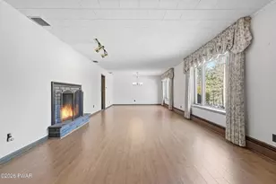 28 Valentine Dr, Hawley, PA 18428 - Photo 19