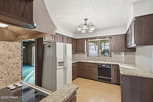 28 Valentine Dr, Hawley, PA 18428 - Photo 33