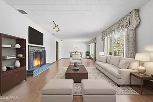 28 Valentine Dr, Hawley, PA 18428 - Photo 9