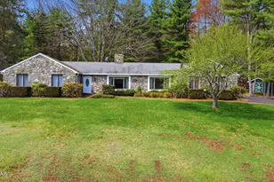 28 Valentine Dr, Hawley, PA 18428 - Photo 3