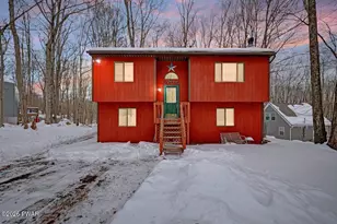 2988 Wedge Dr, Lake Ariel, PA 18436 - Photo 1