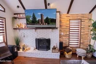 481 Lakeview Dr W, Lake Ariel, PA 18436 - Photo 11