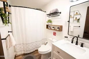 481 Lakeview Dr W, Lake Ariel, PA 18436 - Photo 49