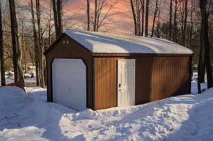 481 Lakeview Dr W, Lake Ariel, PA 18436 - Photo 59