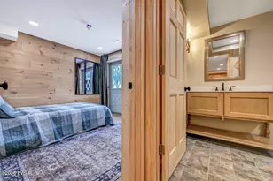 1055 Mountain Top Dr, Lake Ariel, PA 18436 - Photo 47