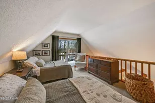 1055 Mountain Top Dr, Lake Ariel, PA 18436 - Photo 37