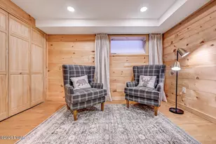 1055 Mountain Top Dr, Lake Ariel, PA 18436 - Photo 43