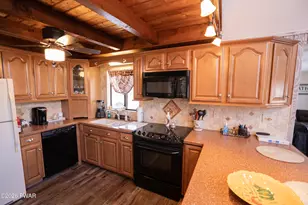 88 S Fairway Dr, Lake Ariel, PA 18436 - Photo 11