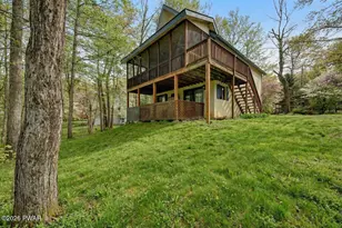 336 N Gate Rd, Lake Ariel, PA 18436 - Photo 1