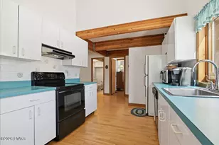 404 Canoe Brook Dr, Lords Valley, PA 18428 - Photo 19