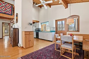 404 Canoe Brook Dr, Lords Valley, PA 18428 - Photo 13