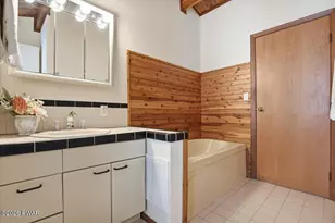 404 Canoe Brook Dr, Lords Valley, PA 18428 - Photo 37