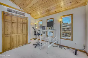 37 Parkwood Dr, Lakeville, PA 18436 - Photo 27