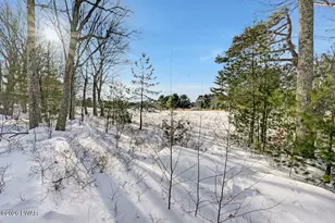 412 Canoe Brook Dr, Lords Valley, PA 18428 - Photo 5