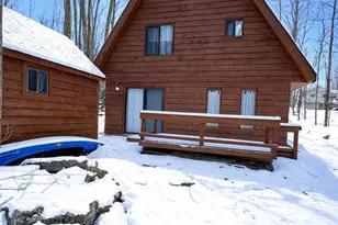 445 Lakewood Dr, Lake Ariel, PA 18436 - Photo 5