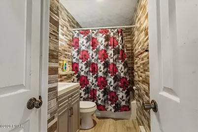 6030 Boardwalk Drive, Tobyhanna, PA 18466 - Photo 15