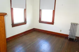 226 3rd St, Blakely, PA 18447 - Photo 25