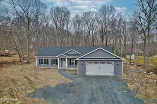 191 Conashaugh Trl, Milford, PA 18337 - Photo 3