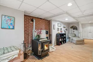 202 Fox Rd, Dingmans Ferry, PA 18328 - Photo 27