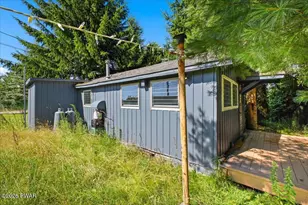107 Circle Ln, Greentown, PA 18426 - Photo 1