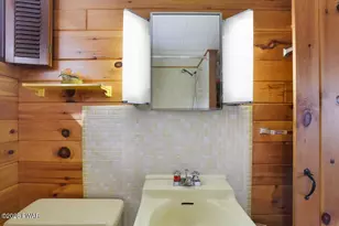 423 Sunset Forest Dr, Hawley, PA 18428 - Photo 21