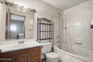 141 Inverhouse Rd, Henryville, PA 18332 - Photo 13