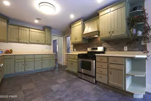 171 Wilsonville Rd, Hawley, PA 18428 - Photo 19