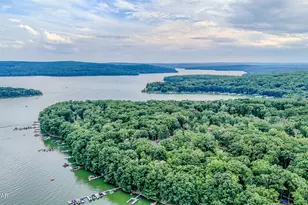 24 Lakeside Dr, Lakeville, PA 18438 - Photo 31