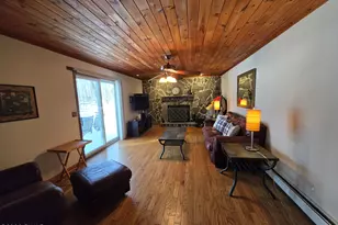 102 Longspur Ln, Lords Valley, PA 18428 - Photo 5