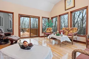 1100 Dewberry Dr, Hawley, PA 18428 - Photo 7