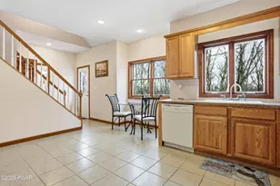 1100 Dewberry Dr, Hawley, PA 18428 - Photo 21