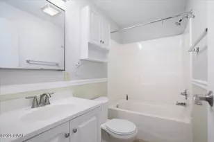 454/456 Woodland Ave, Hawley, PA 18428 - Photo 17