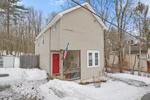 454/456 Woodland Ave, Hawley, PA 18428 - Photo 1