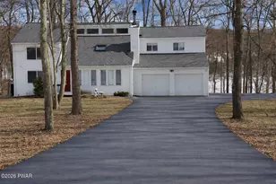 211 Brandyshire Dr, Tamiment, PA 18324 - Photo 7