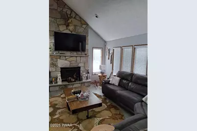 211 Brandyshire Drive, Tamiment, PA 18324 - Photo 15