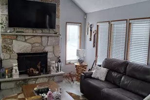 211 Brandyshire Dr, Tamiment, PA 18324 - Photo 15