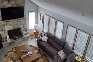 211 Brandyshire Dr, Tamiment, PA 18324 - Photo 13