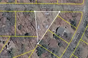 30 Cedar Dr, Lake Ariel, PA 18436 - Photo 1