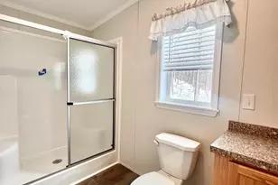 106 Middle Rd, Greentown, PA 18426 - Photo 23