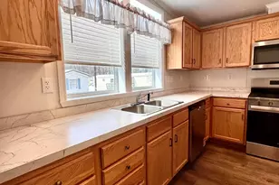 106 Middle Rd, Greentown, PA 18426 - Photo 13