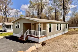 106 Middle Rd, Greentown, PA 18426 - Photo 1