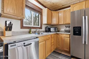 215 Tanager Rd, Lackawaxen, PA 18435 - Photo 19