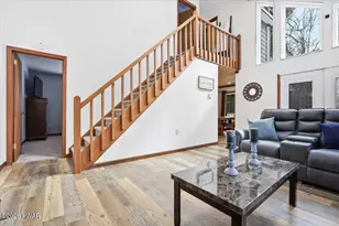 215 Tanager Rd, Lackawaxen, PA 18435 - Photo 11