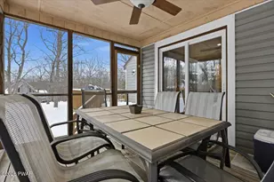 215 Tanager Rd, Lackawaxen, PA 18435 - Photo 23