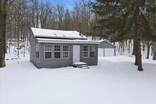 209 Urban Rd, Hawley, PA 18428 - Photo 5