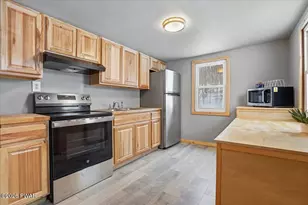 209 Urban Rd, Hawley, PA 18428 - Photo 13