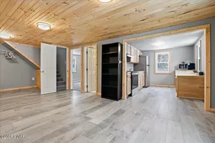 209 Urban Rd, Hawley, PA 18428 - Photo 19